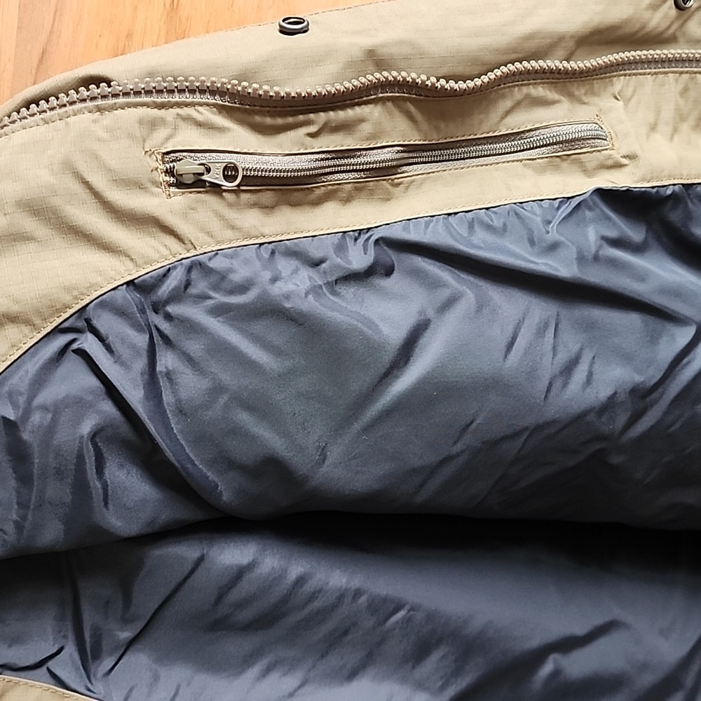 Columbia: Omni-tech Waterproof Breathable Satin Lined Jacket, Men's Medium - Picture 8 of 13